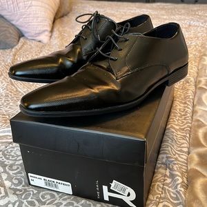 Mens dressy shoes